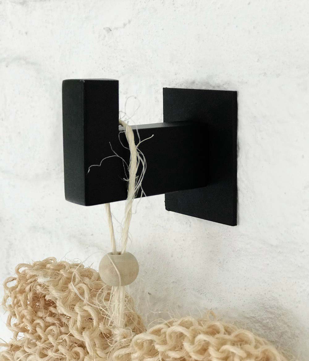 Produtos aplicados GANCHO PRETO 01